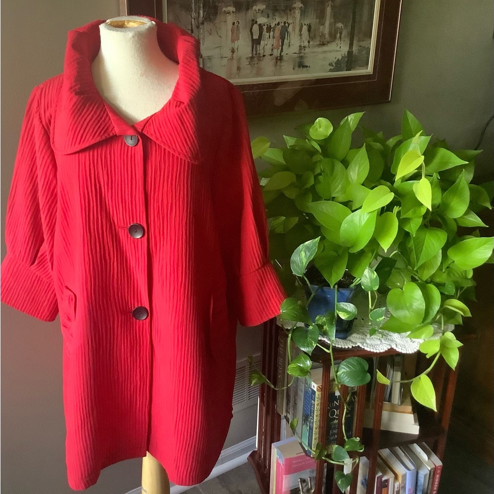 Long Red Top/Jacket-Swing Jacket